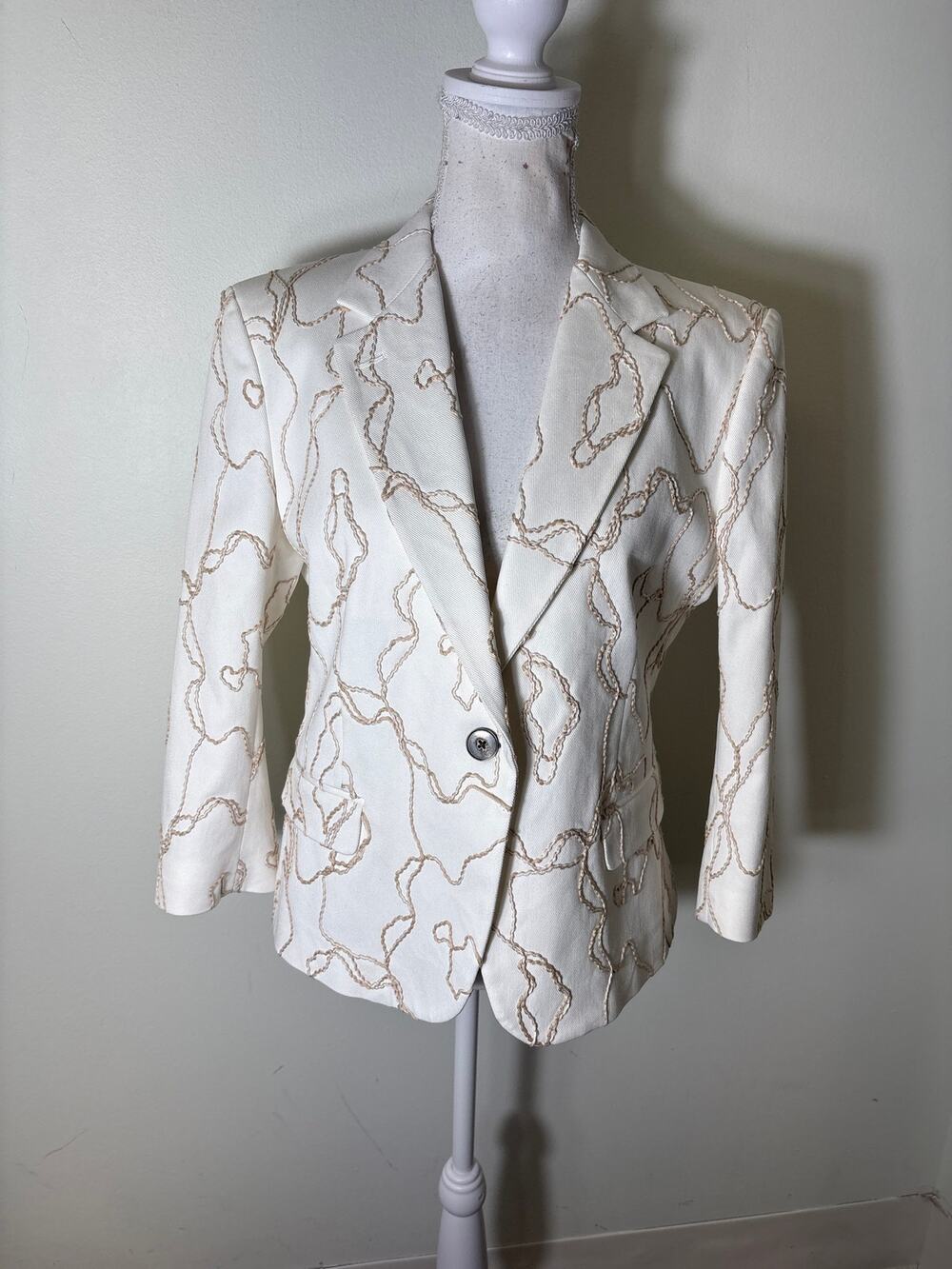Sharis Off White with Tan Rope Long Sleeve One Button Blazer Sz 46